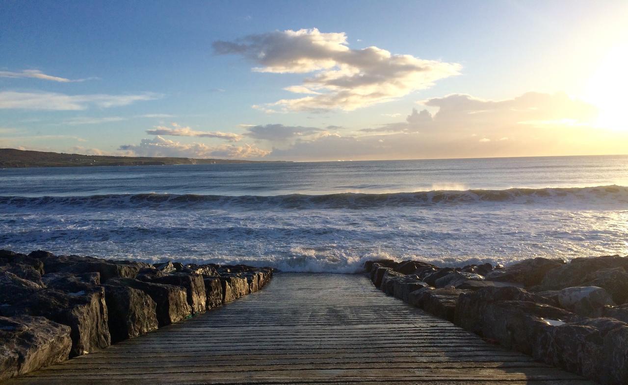 Lehinch Lodge Lahinch Exteriör bild